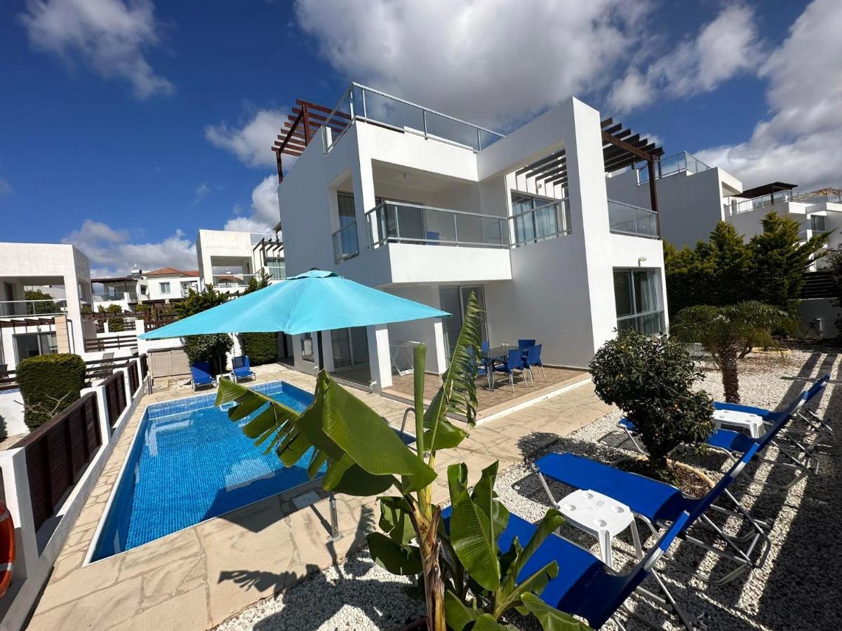Villa Aqua Sunrise 1Km From Beach With Sea Views Коралова Затока Екстер'єр фото